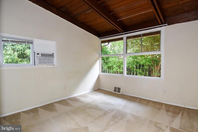 Building Photo - 3415 Gallows Rd
