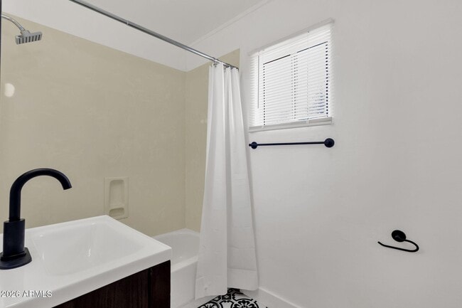 Building Photo - 3428 W Willetta St