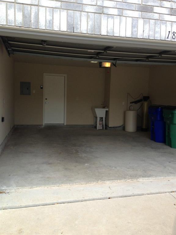 Building Photo - 1803 Marysol Trail