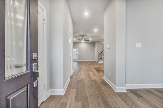 Building Photo - 3311 Full Bellied Ln