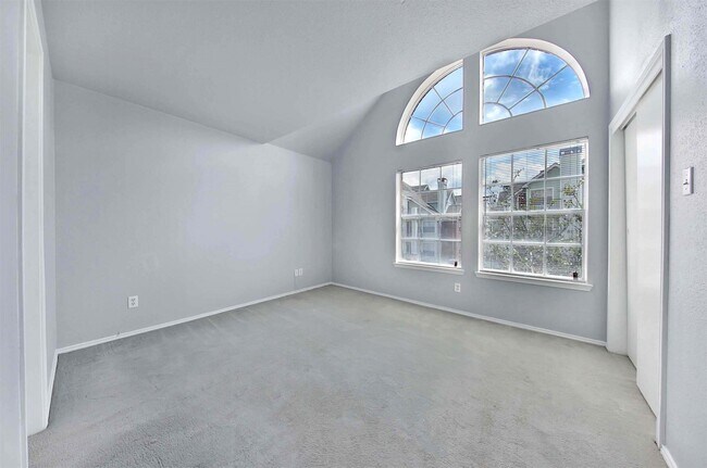 Building Photo - 10630 Westbrae Pkwy