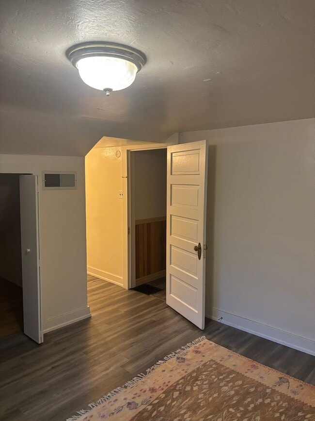 Building Photo - 2002 Baseline Rd