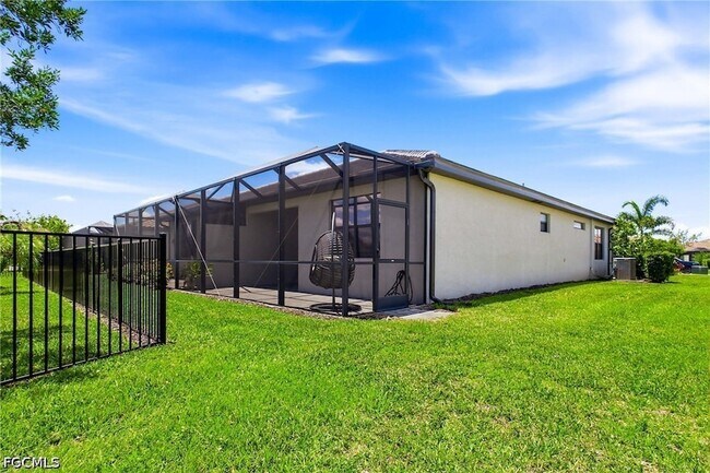 Building Photo - 14050 Pine Lodge Ln