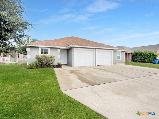 Building Photo - 239 Rosalie Dr
