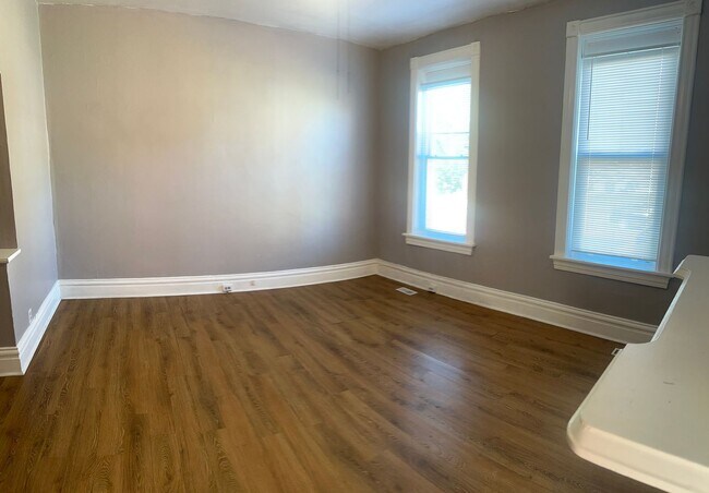 Building Photo - 3222 N Dakota St