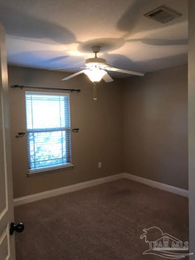 Building Photo - 5558 Pine Ridge Dr