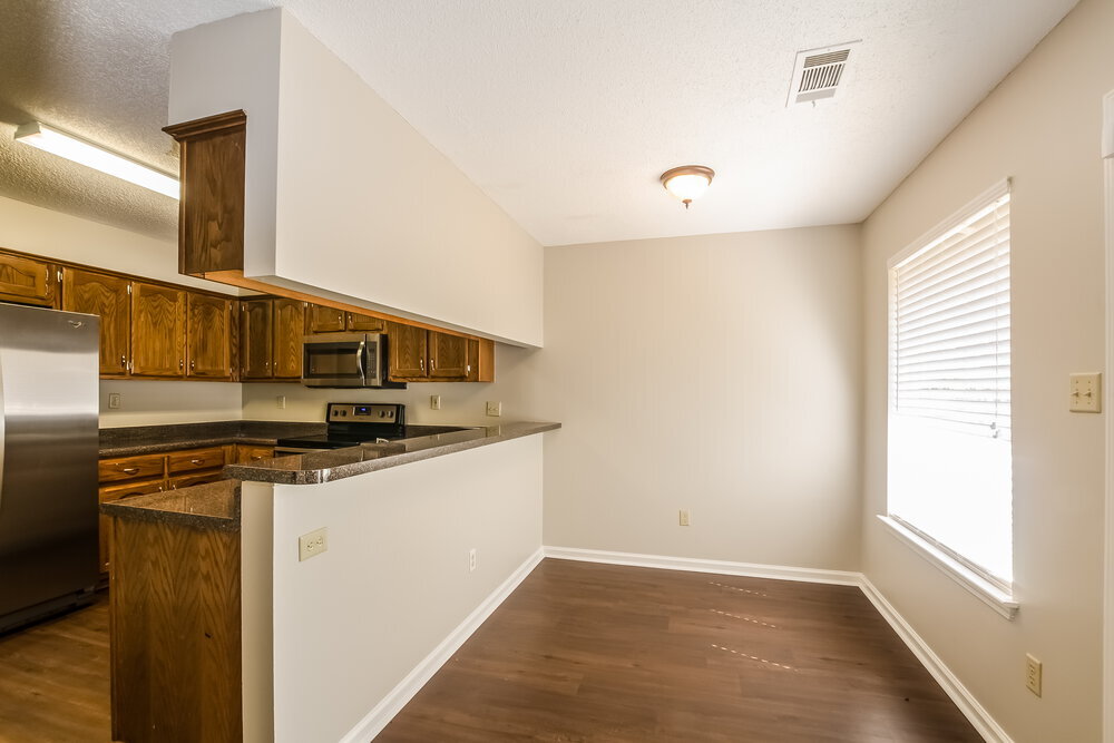 Building Photo - 1812 Black Bear Cir E