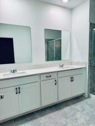 Building Photo - 3185 Laurent Lp