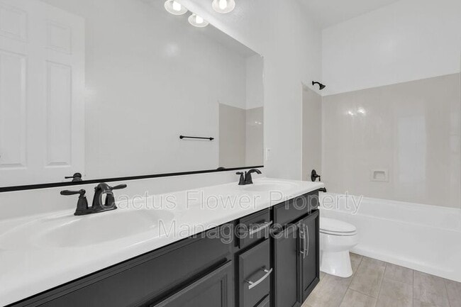 Building Photo - 45 N Iss Dr