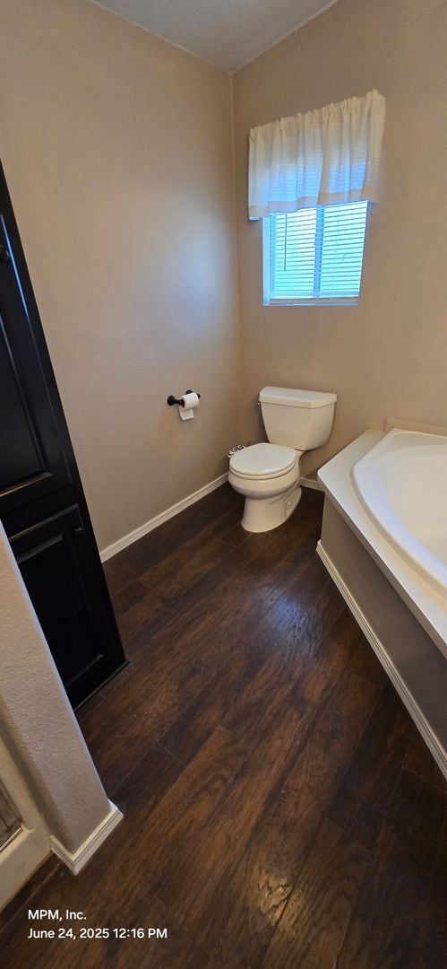 Building Photo - Large 3 bedroom home in the country