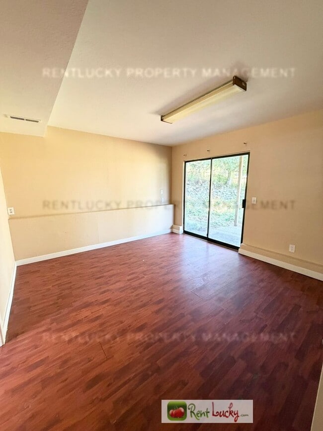 Building Photo - 2516 S 284th St