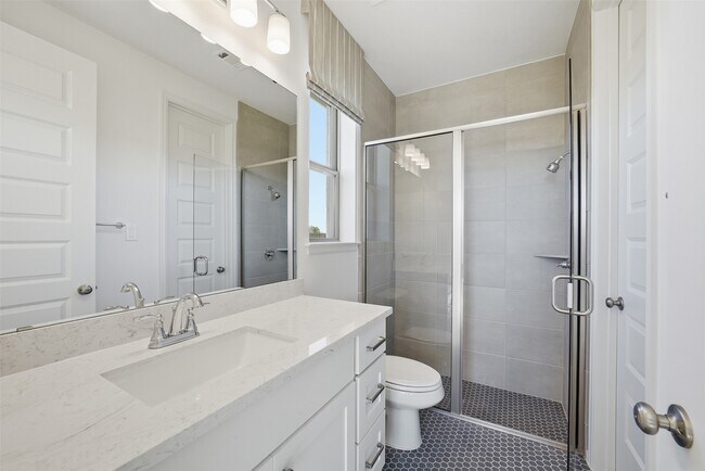 Building Photo - 31530 Bramble Holw Ct