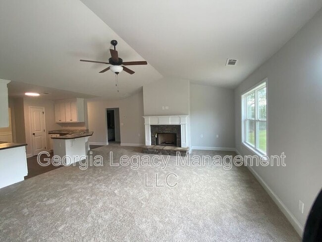 Building Photo - 2775 Dawkins Rd