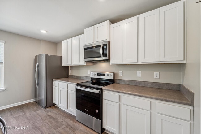 Building Photo - 1140 Carteret Mnr Dr