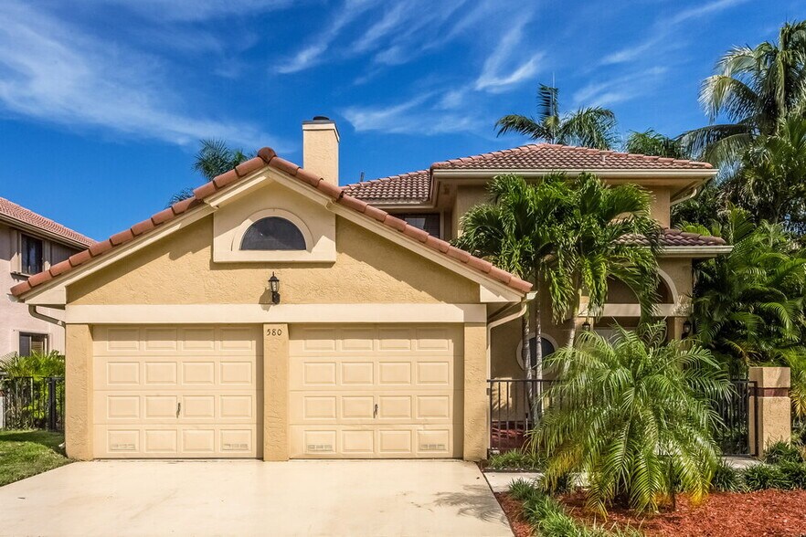 Primary Photo - 580 NW 38th Ave