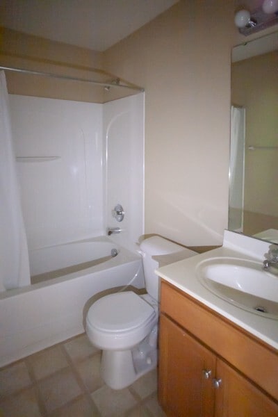 Building Photo - Napa Valley Townhome!