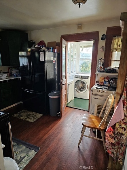 Building Photo - 1820 N Bush St