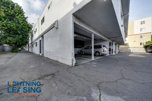 Building Photo - 20434 Cohasset St