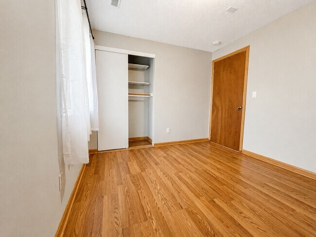Building Photo - Pardee Duplex (A &amp; B)