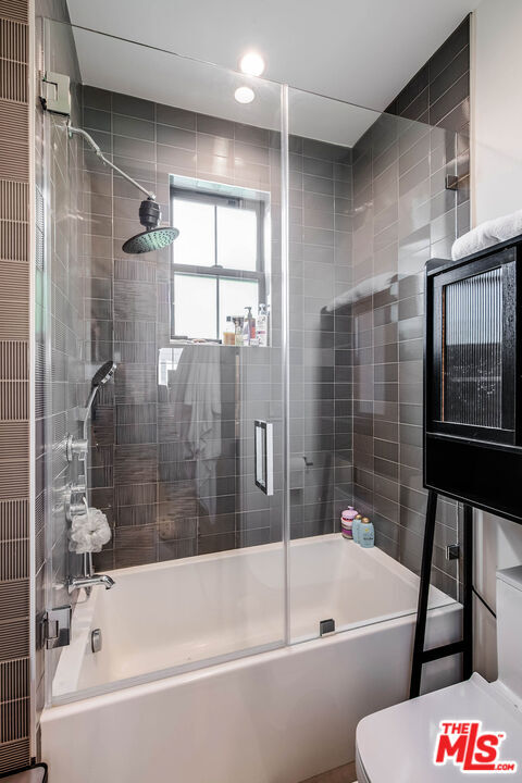 Building Photo - 4268 Colbath Ave