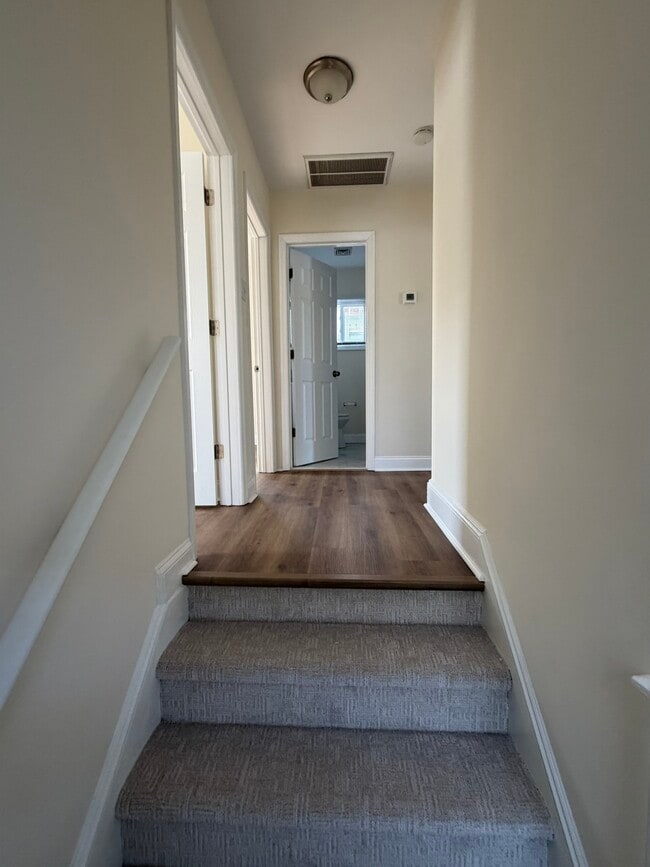 Building Photo - 1767 Hamilton Ave