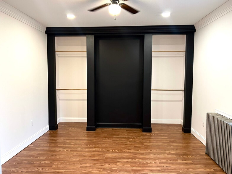 Building Photo - 302 S State St