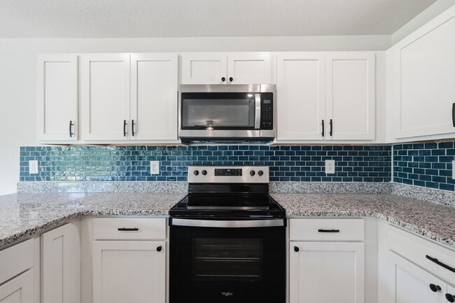 Building Photo - New community! Three bedrooms, two bathrooms and ready for you to move into!