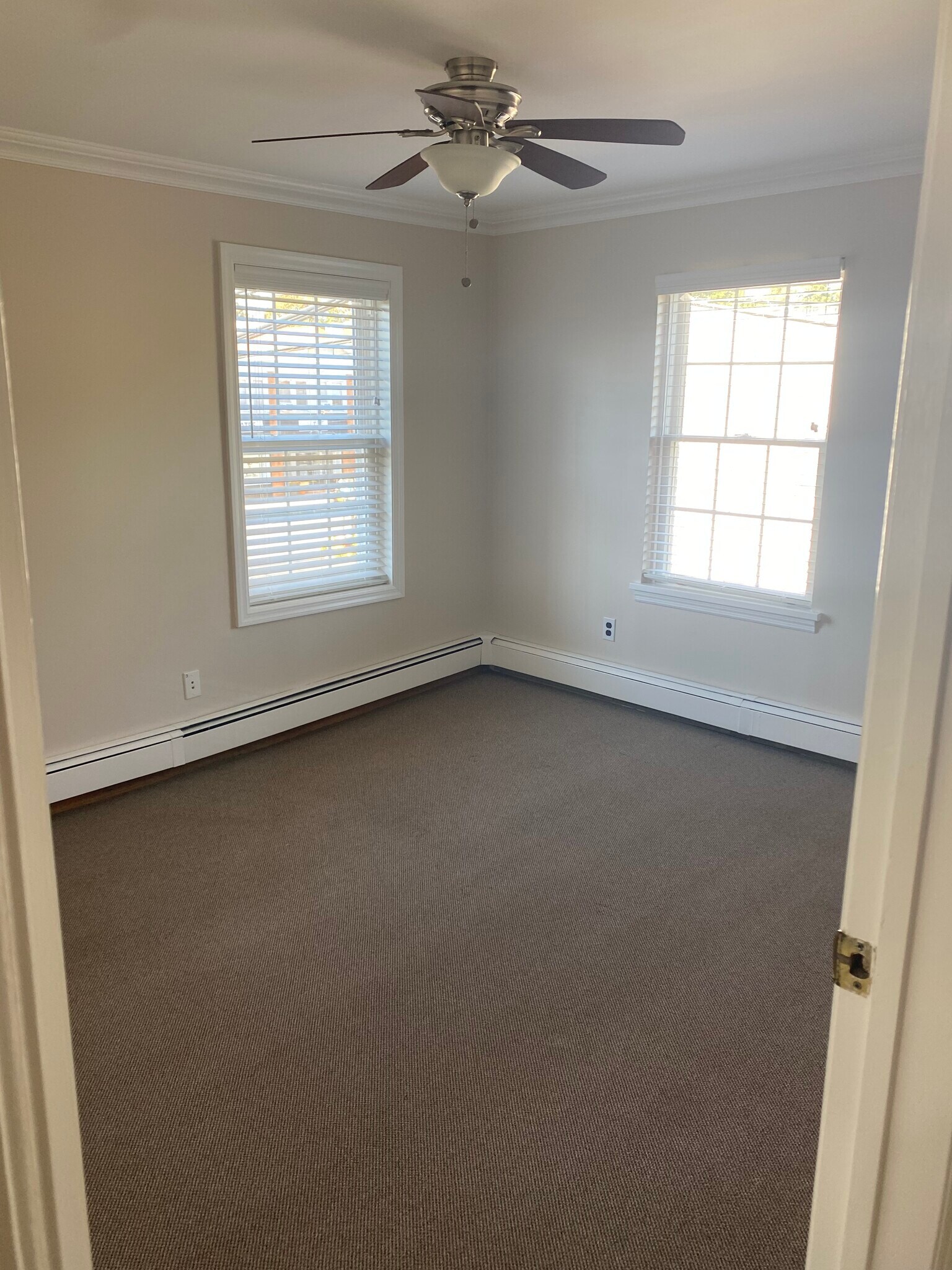 Building Photo - 6 Birch Hill Rd