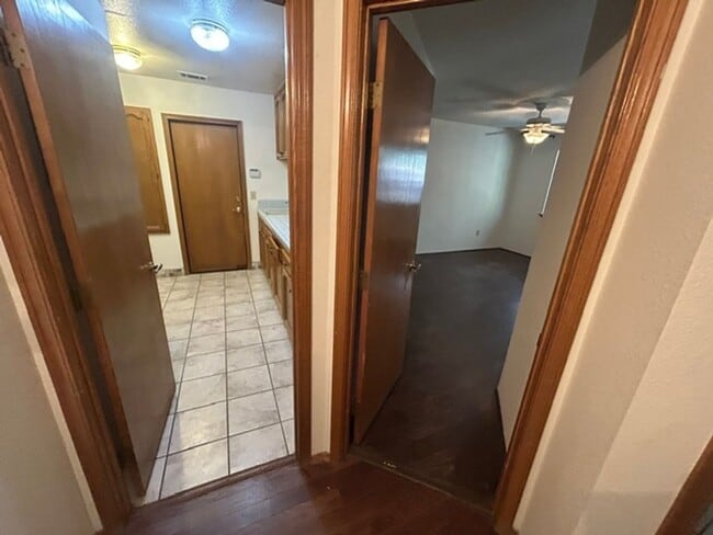 Building Photo - 3 Bedroom 2 Bathroom with a Bonus Room and Pool in the El Diamante School District!