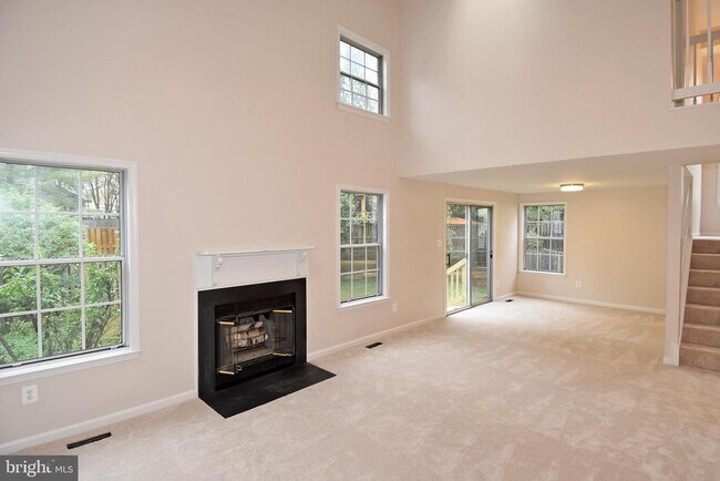 Building Photo - 6008 Good Lion Ct