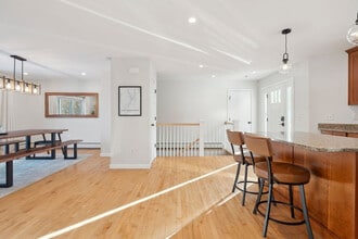 Building Photo - 589 Laconia Rd