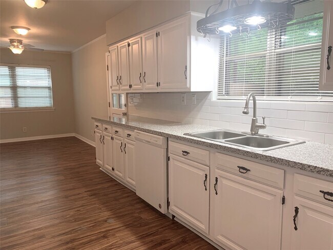 Building Photo - 4423 Warm Springs Rd