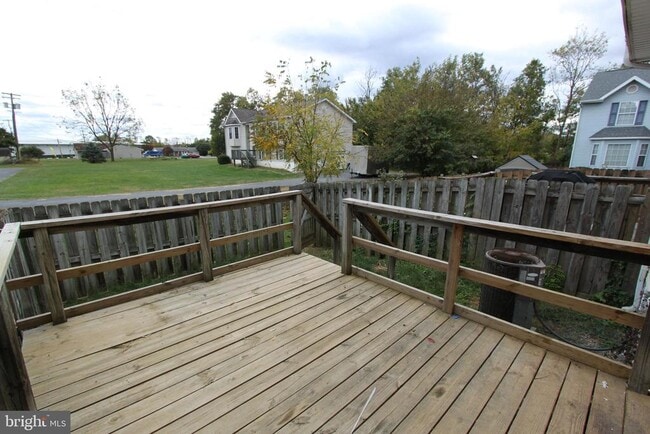 Building Photo - 160 Stadium Cir