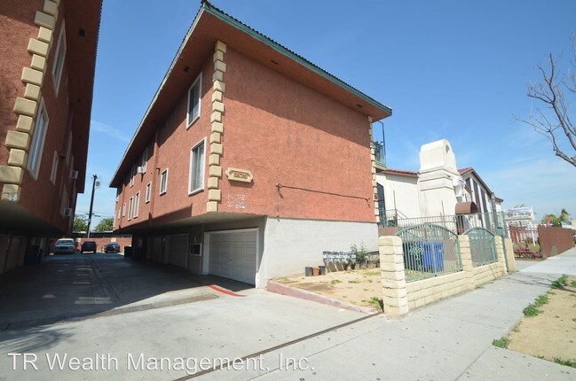 Building Photo - 8975-8979 State St