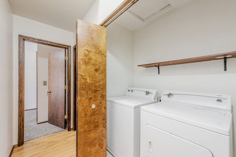 Building Photo - 5603 Sierra Springs Dr