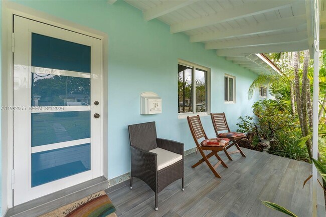 Building Photo - 149 Fern Way