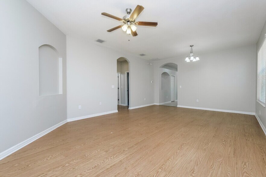 Building Photo - 1031 Windton Oak Dr