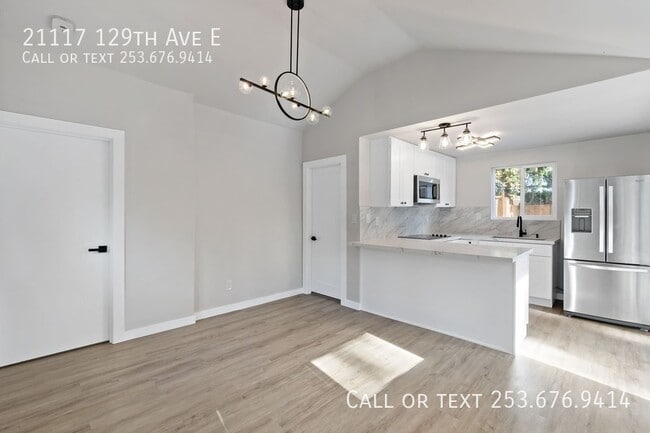 Building Photo - 21117 129th Ave E
