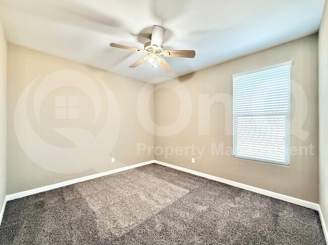Building Photo - 25223 N 107th Dr