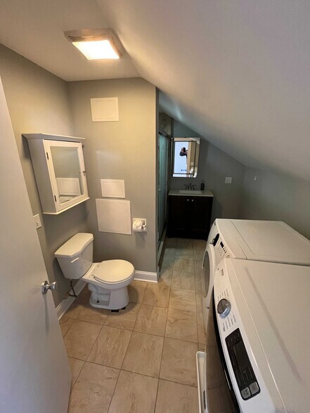 Building Photo - 1514 Straits Tpke