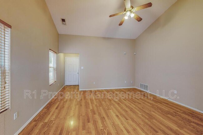 Building Photo - 10728 Hatch Dr NW