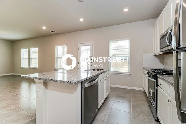 Building Photo - 3 Bedroom Pet-Friendly Home in Hutto, TX w...