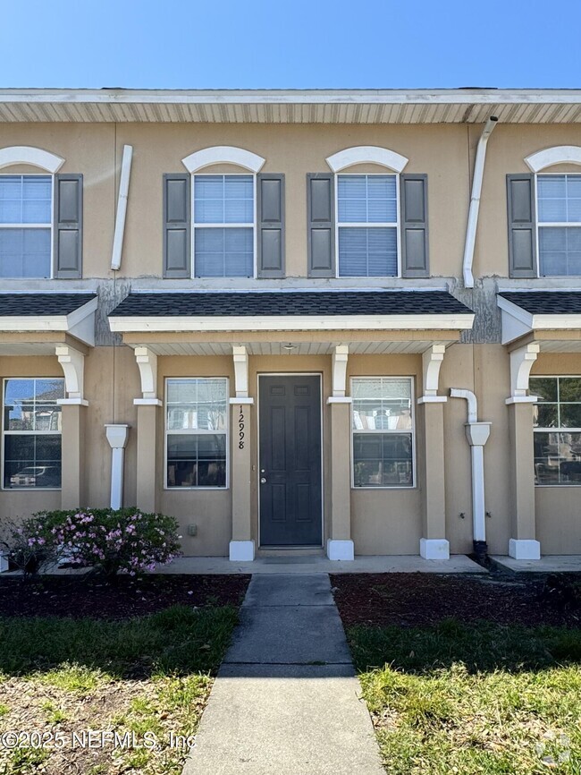Building Photo - 12998 Springs Manor Dr