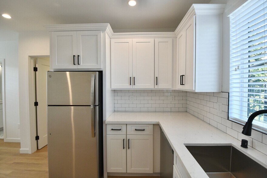Building Photo - 2683 34th St