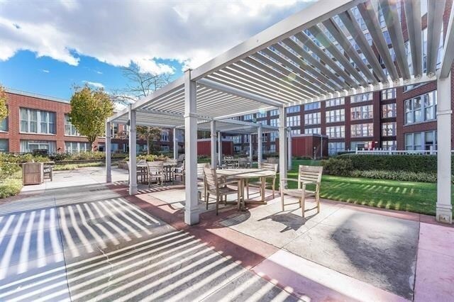 Building Photo - 1125 Maxwell Ln