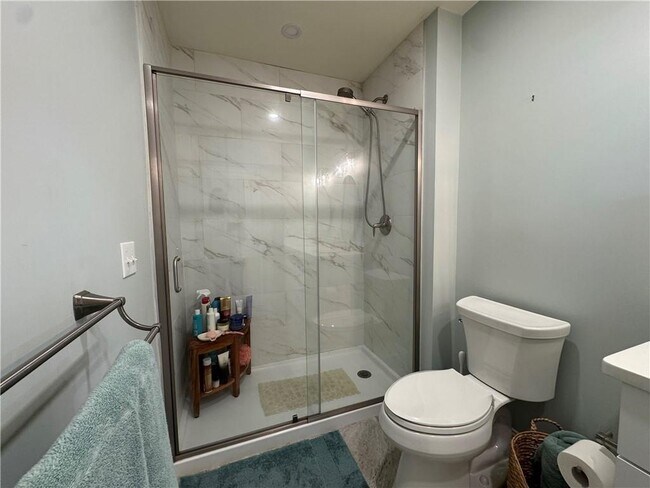 Building Photo - 25 Franklin Rd