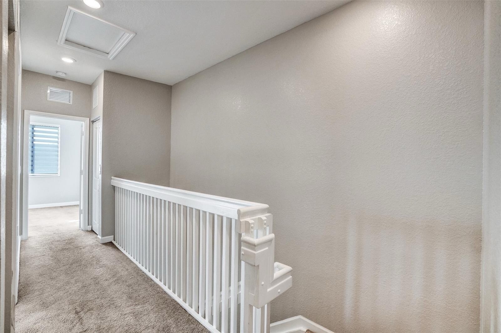 Building Photo - 389 NE 208th Ter