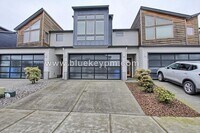 Building Photo - 3 Bed, 2.5 Bath Townhome in Orchards by Pr...