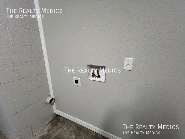 Building Photo - 7593 SW 82nd St