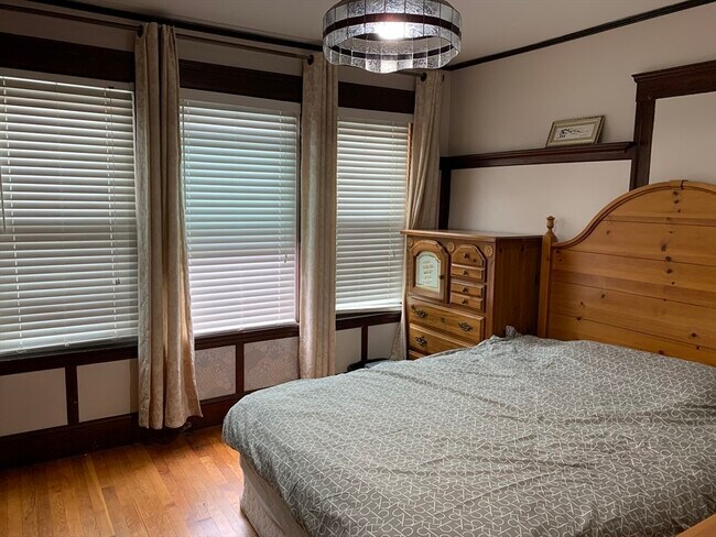 Building Photo - 23 Lafayette St